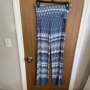 Cynthia Rowley Blue and white yoga pants XS
